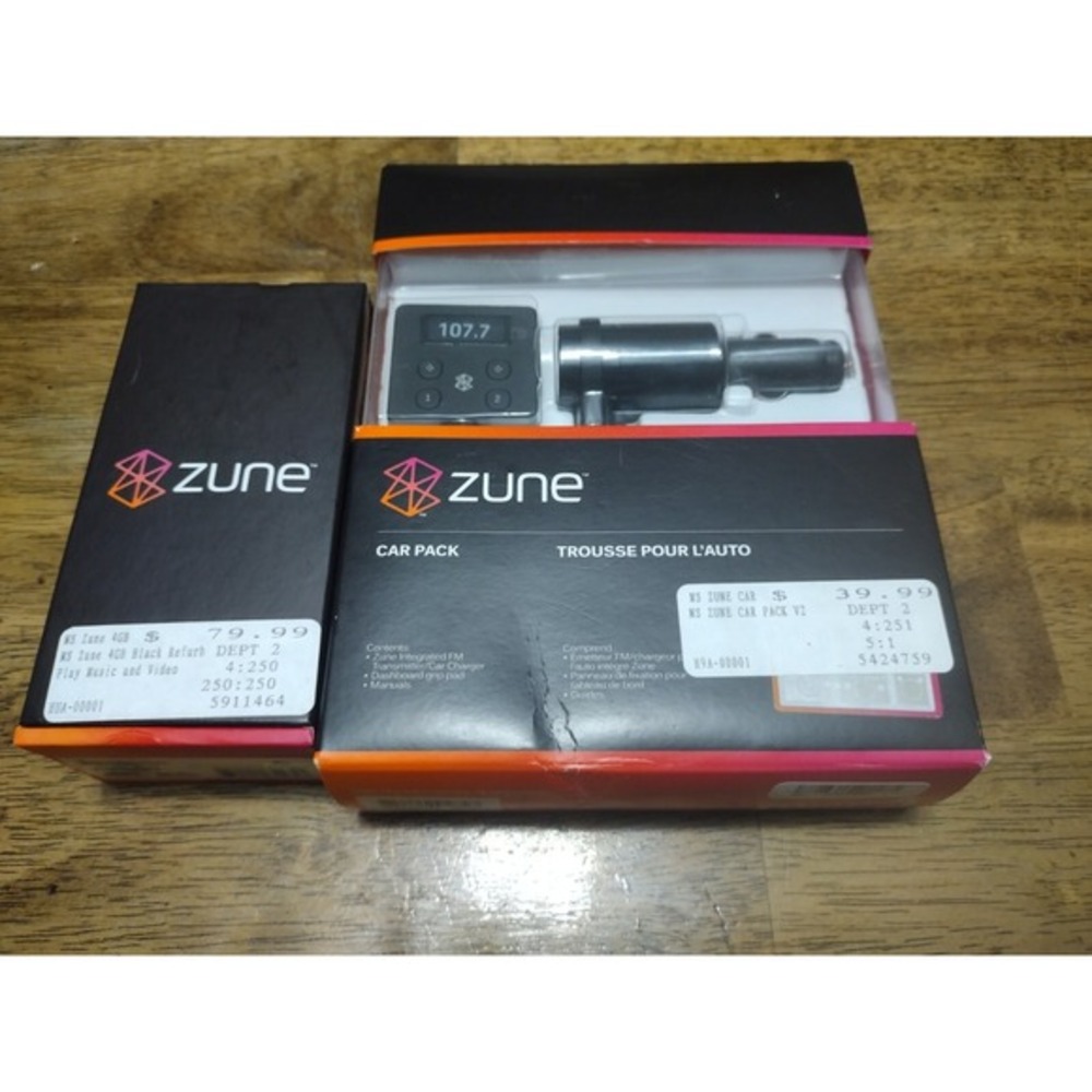 Microsoft Zune 4GB Music Video MP3 Player With Car Pack‎ SEALED